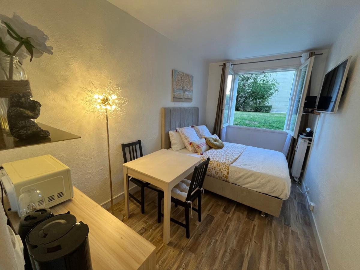 Studio Situe A 5 Min Du Chateau De Versailles Et Stationnement Gratuit Eksteriør bilde