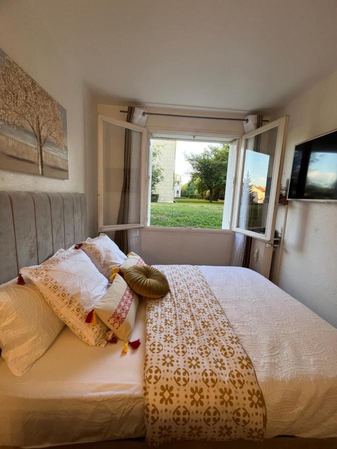 Studio Situe A 5 Min Du Chateau De Versailles Et Stationnement Gratuit Eksteriør bilde